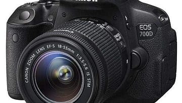 Canon EOS 700D 18-55mm Lens Kit [Black]